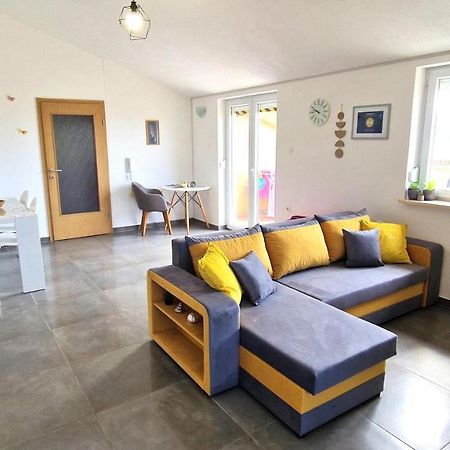 Apartment Goran Krk Town Eksteriør billede