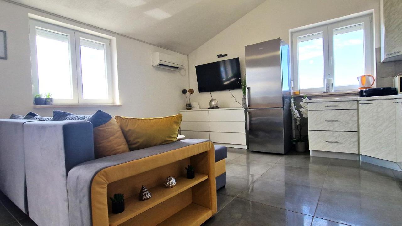 Apartment Goran Krk Town Eksteriør billede